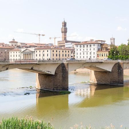 I Renai - Ponte Delle Grazie Modern Apartment فلورنس المظهر الخارجي الصورة