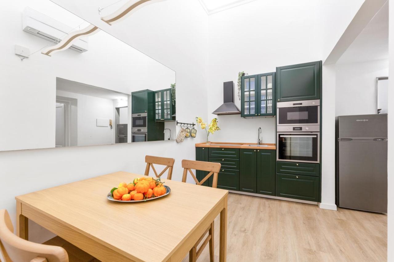 I Renai - Ponte Delle Grazie Modern Apartment فلورنس المظهر الخارجي الصورة